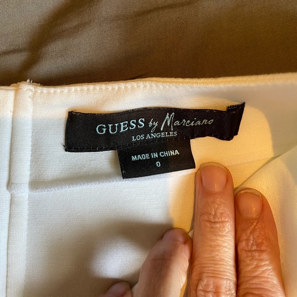 Guess Marciano Size 0; White Rayon/Spandex dress - Picture 8 of 8